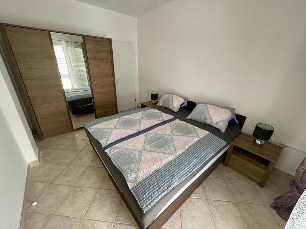 Apartmani Ira Vir Kültér fotó