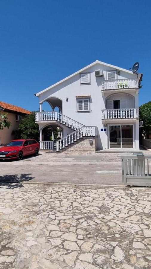 Apartmani Ira Vir Kültér fotó