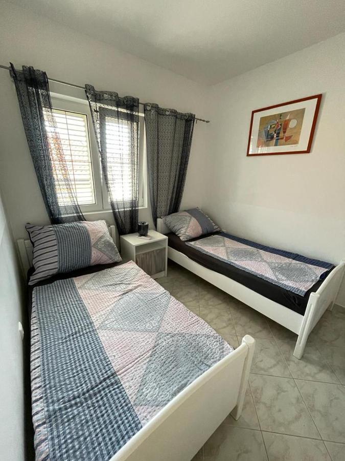 Apartmani Ira Vir Kültér fotó