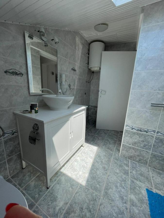 Apartmani Ira Vir Kültér fotó