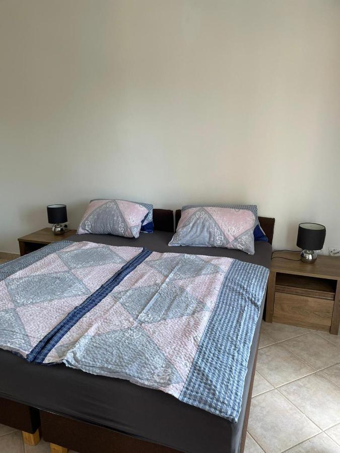 Apartmani Ira Vir Kültér fotó
