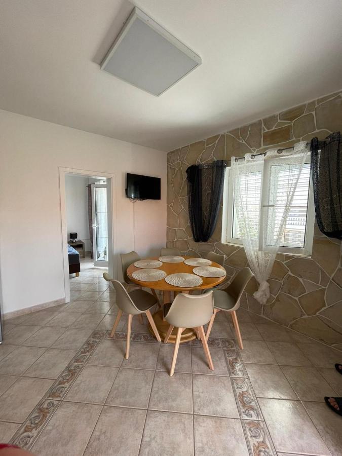Apartmani Ira Vir Kültér fotó